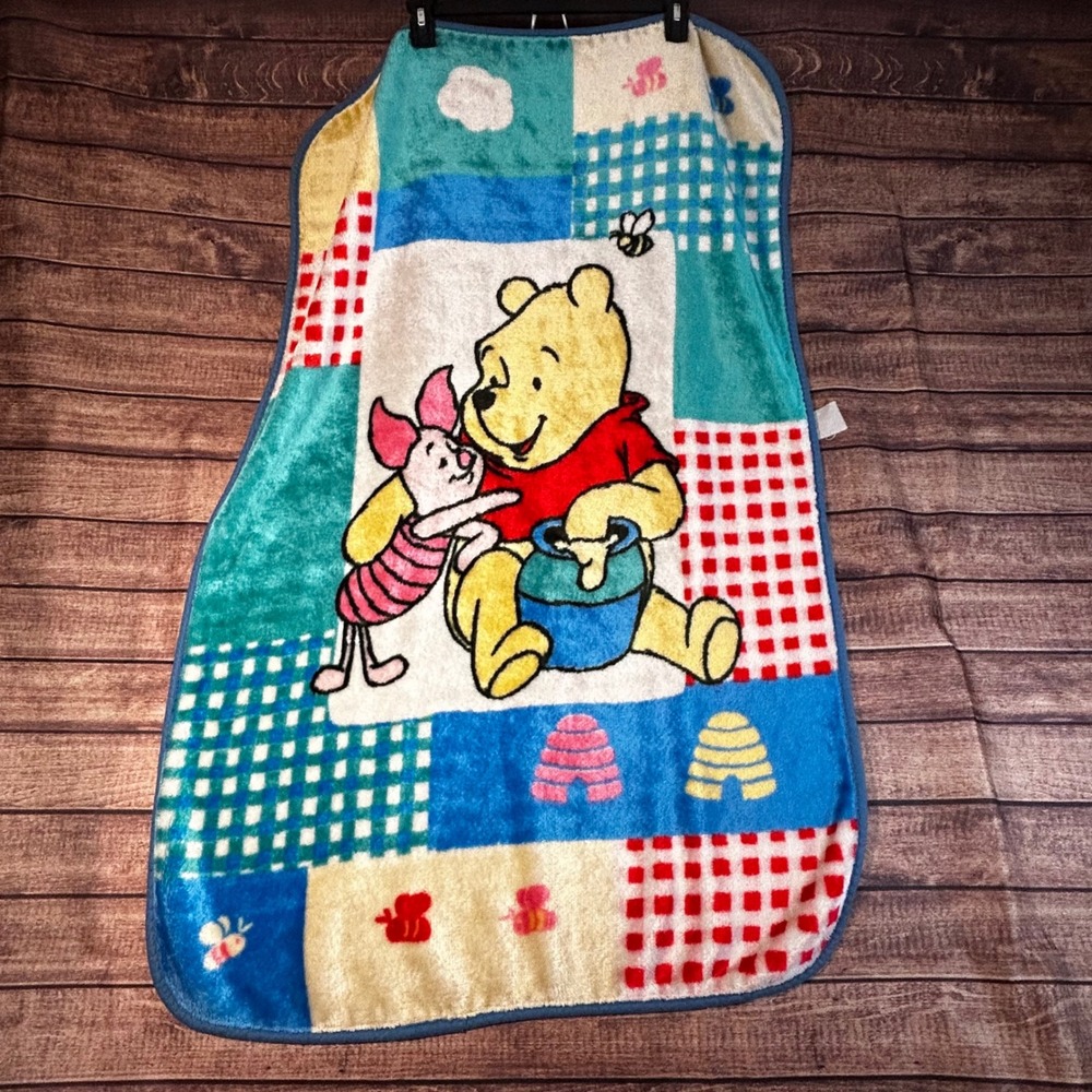 Vintage Disney Winnie the Pooh Piglet Honey Pot Baby Blanket 30x45"